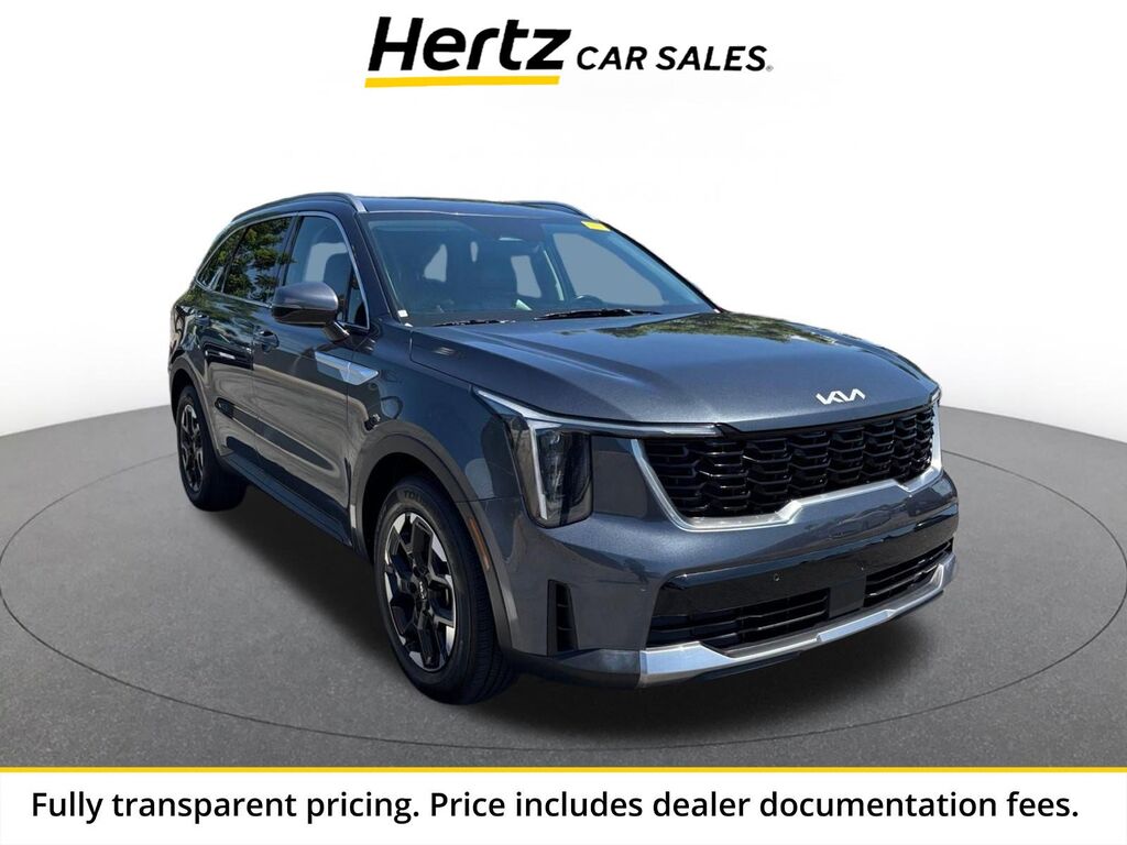 2024 Kia Sorento S — photo 1 of 11