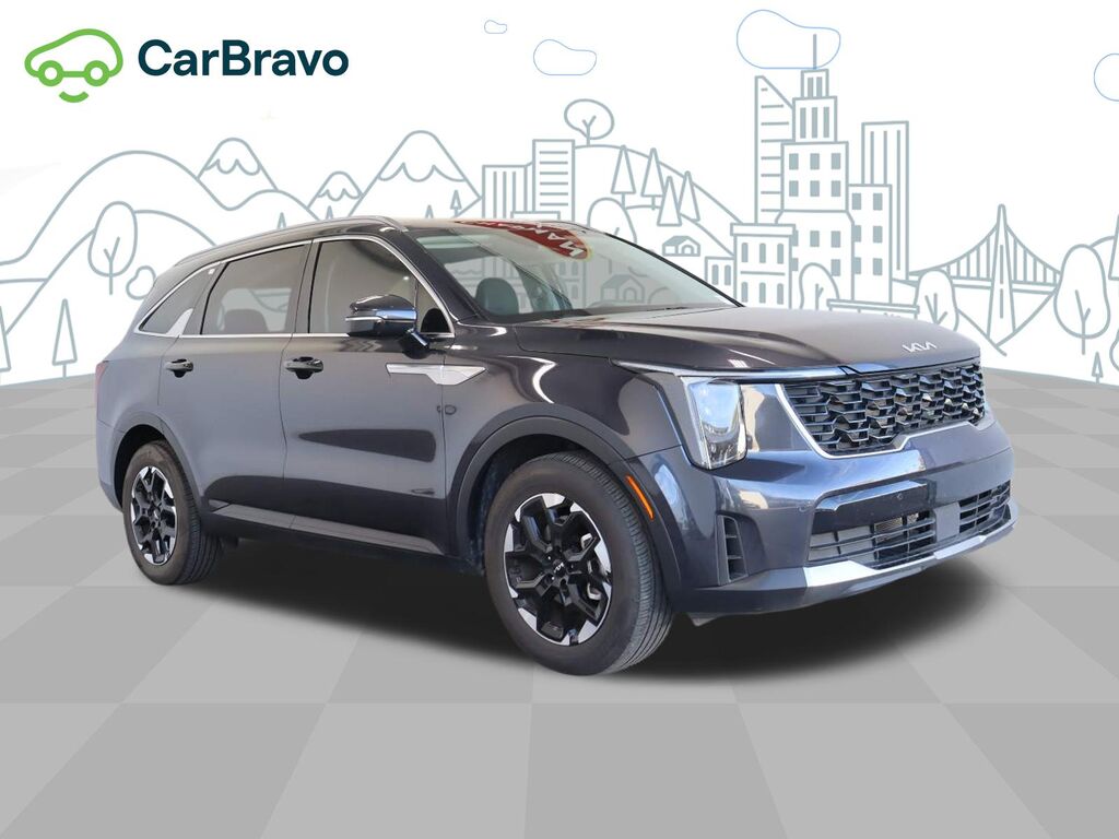2025 Kia Sorento S — photo 1 of 7