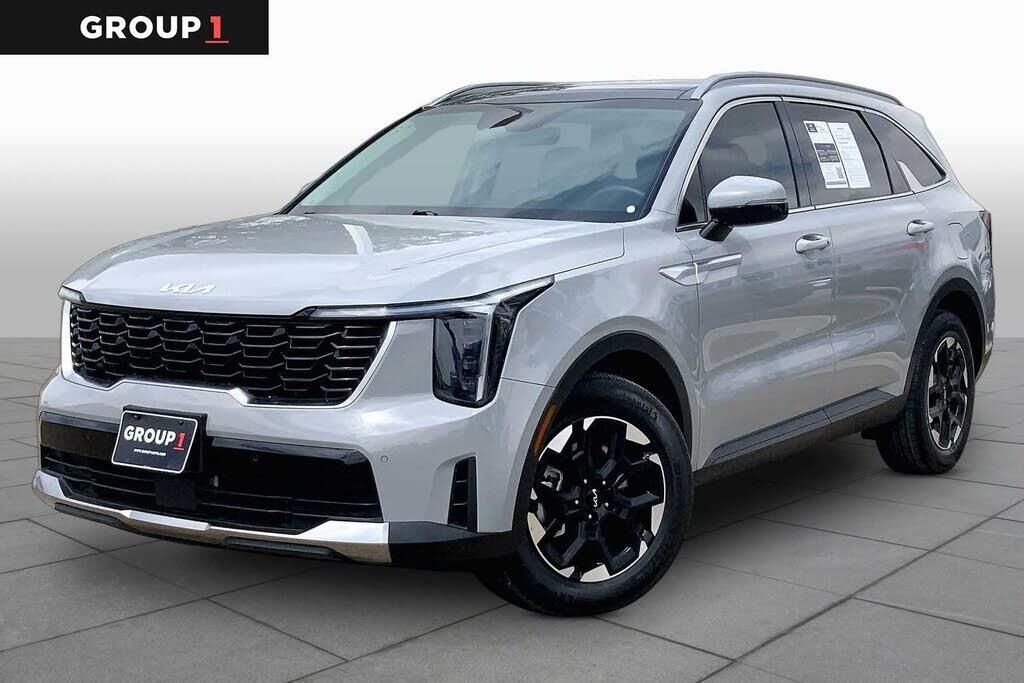 2025 Kia Sorento S — photo 1 of 1