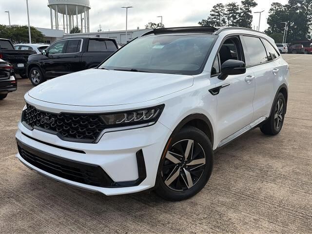 2023 Kia Sorento S — photo 1 of 13