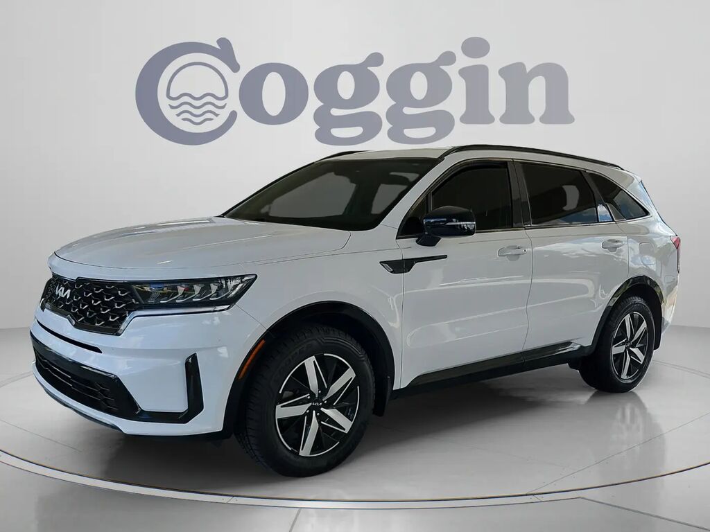 2022 Kia Sorento S — photo 1 of 13