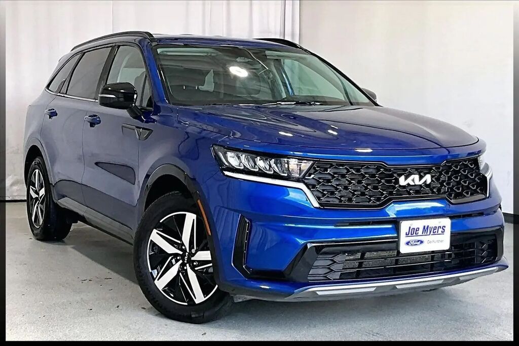 2022 Kia Sorento S — photo 1 of 1