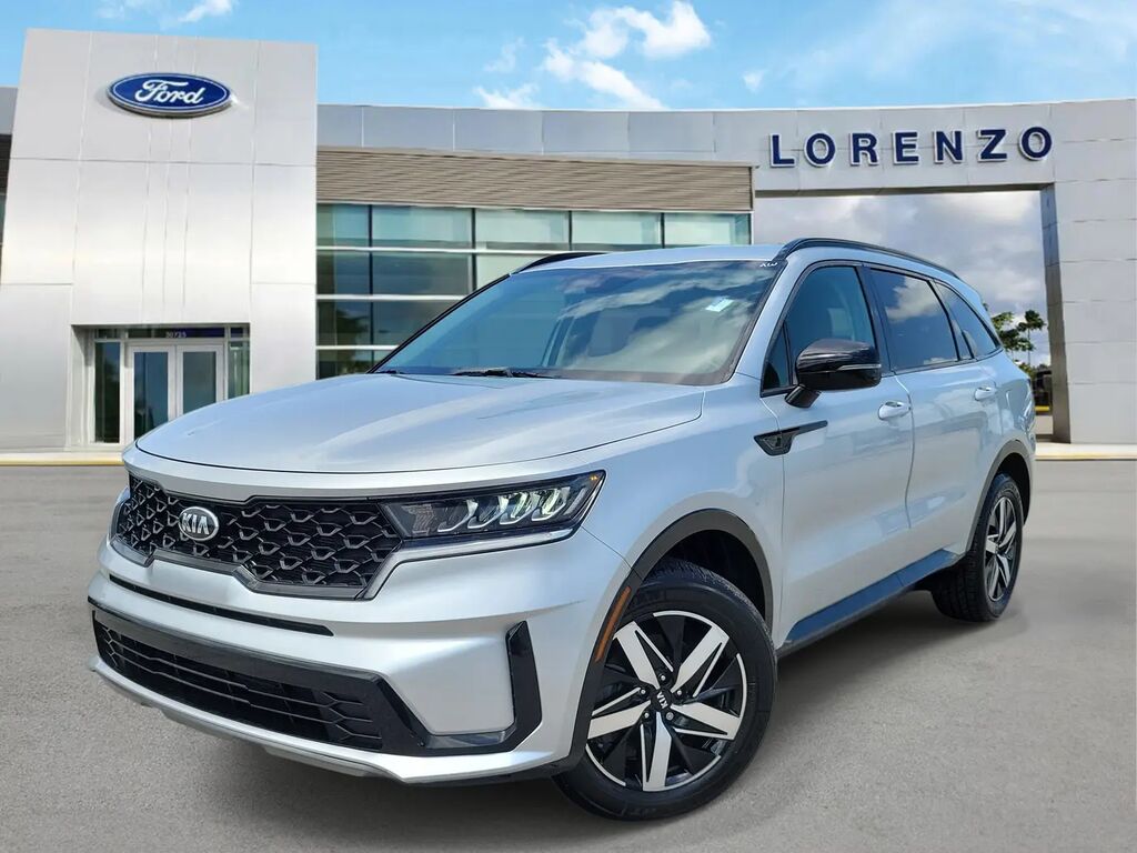 2021 Kia Sorento S — photo 1 of 13