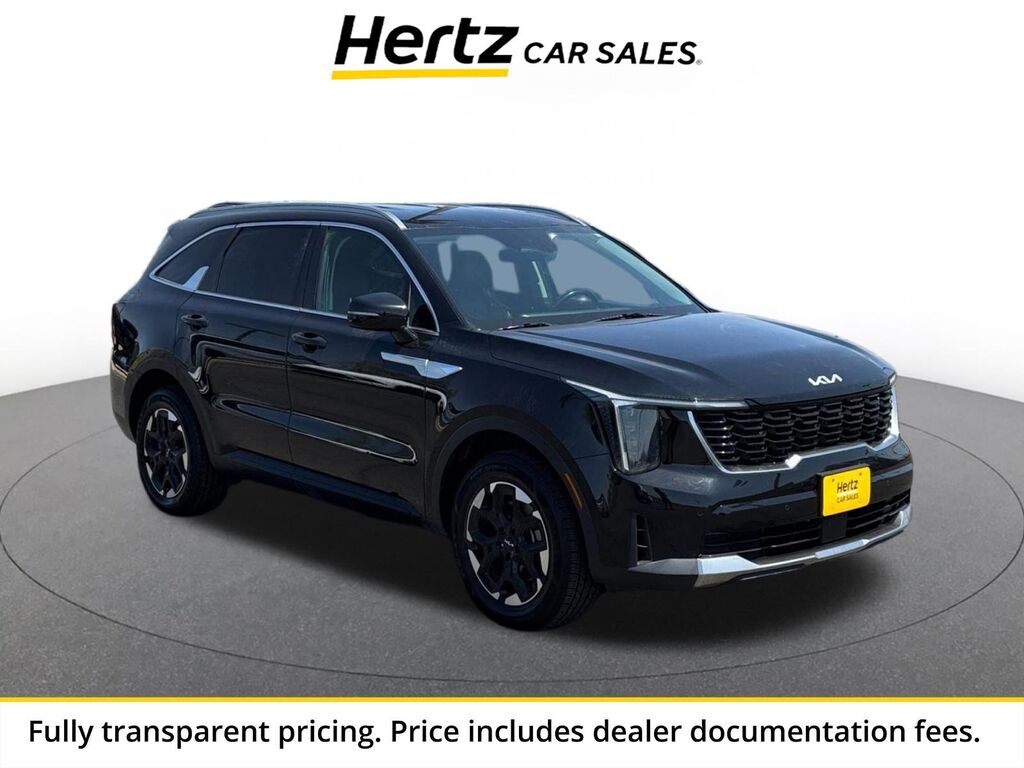 2024 Kia Sorento S — photo 1 of 11