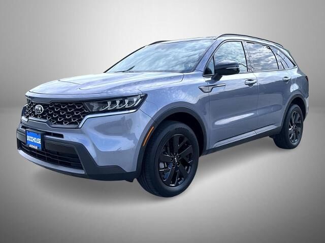 2021 Kia Sorento S — photo 1 of 8