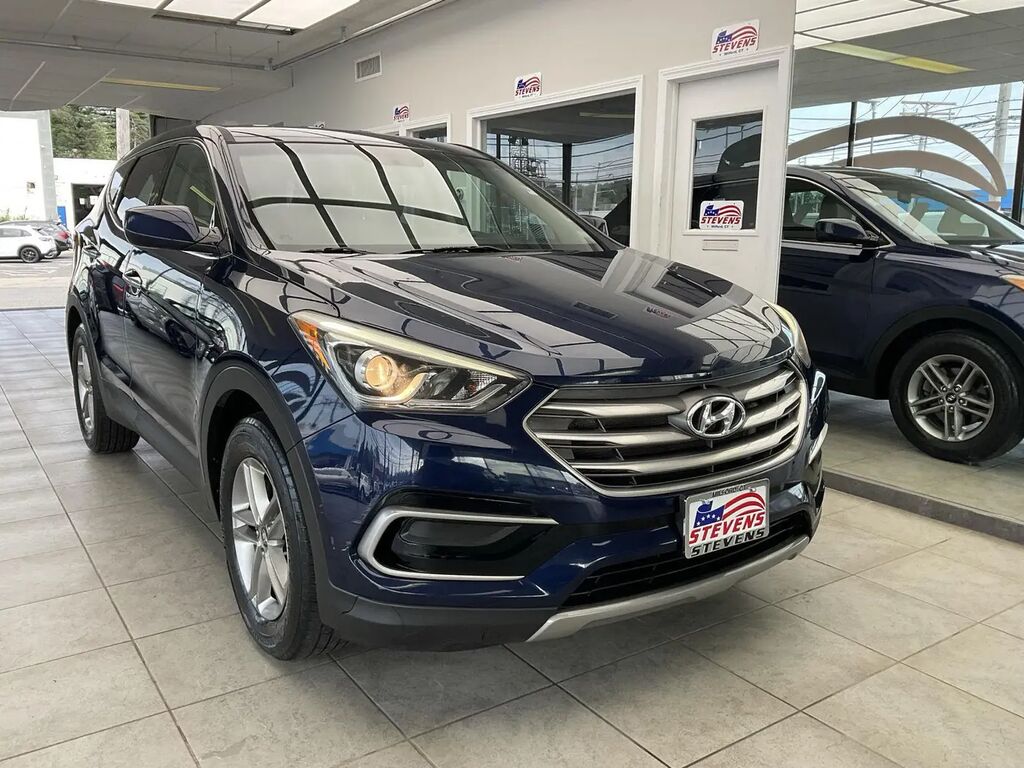 2017 Hyundai SANTA FE Sport 2.4L — photo 1 of 13