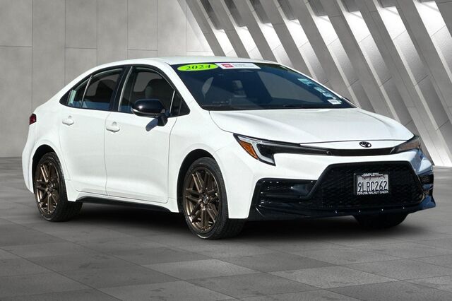 2024 Toyota Corolla SE Nightshade