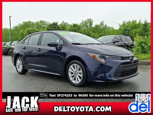 2025 Toyota Corolla LE