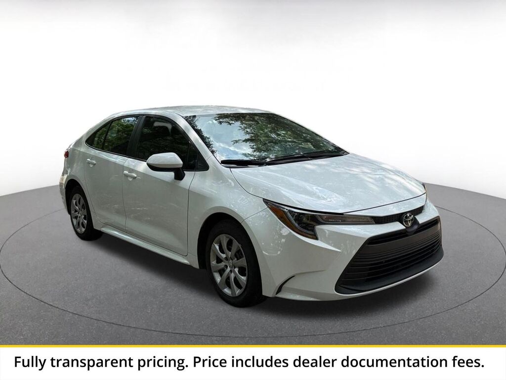 2025 Toyota Corolla LE — photo 1 of 1
