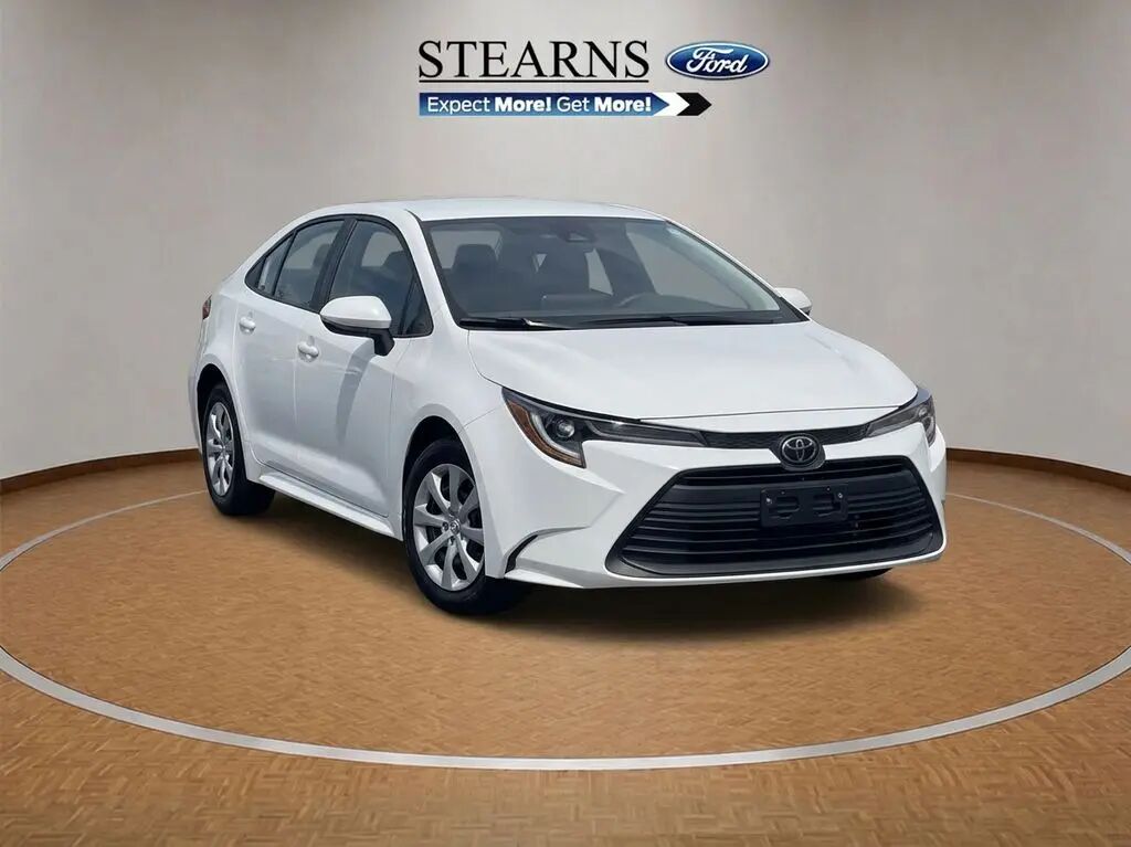2024 Toyota Corolla LE — photo 1 of 13