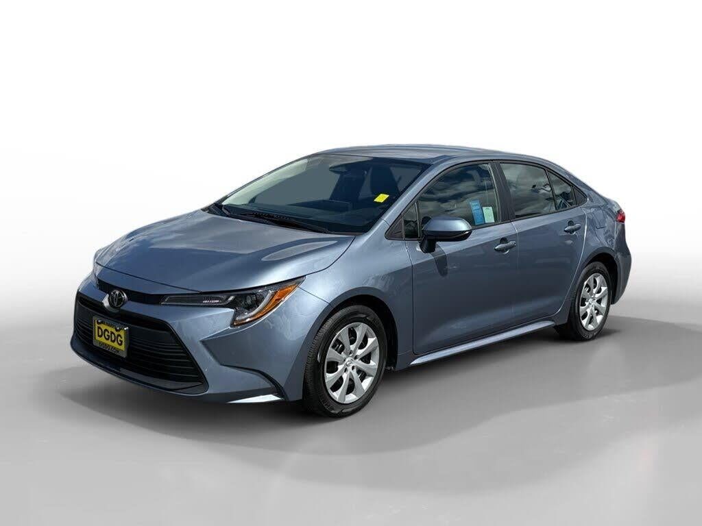 2025 Toyota Corolla LE — photo 1 of 1