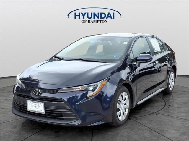 2024 Toyota Corolla LE — photo 1 of 13