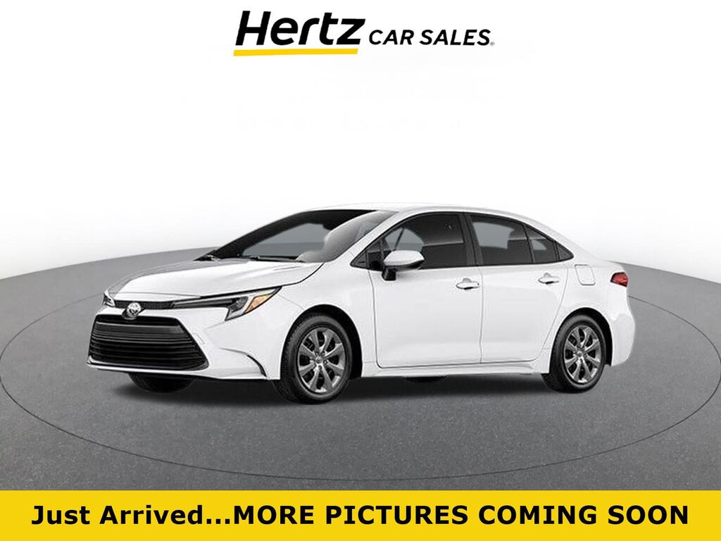 2025 Toyota Corolla LE — photo 1 of 2