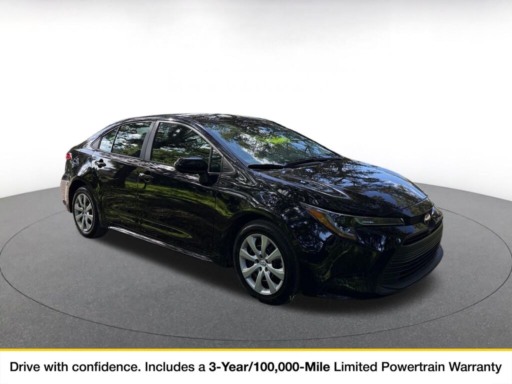 2025 Toyota Corolla LE — photo 1 of 1