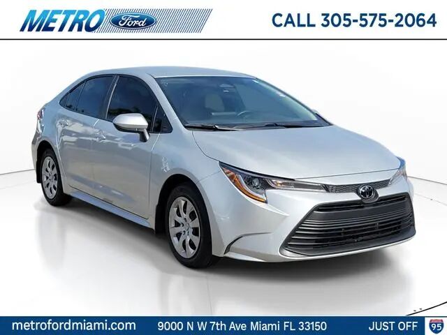 2025 Toyota Corolla LE