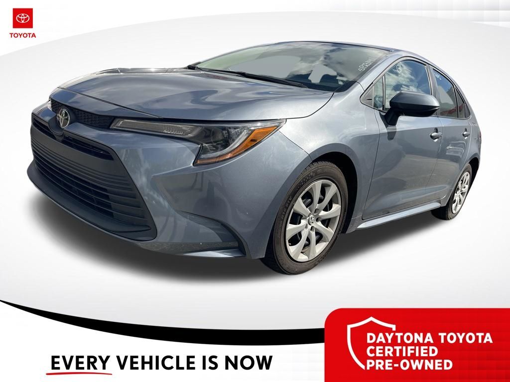 2025 Toyota Corolla LE — photo 1 of 10