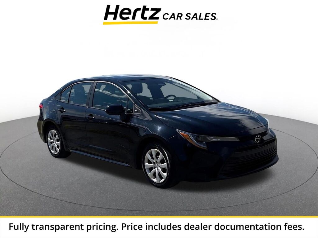 2025 Toyota Corolla LE — photo 1 of 4