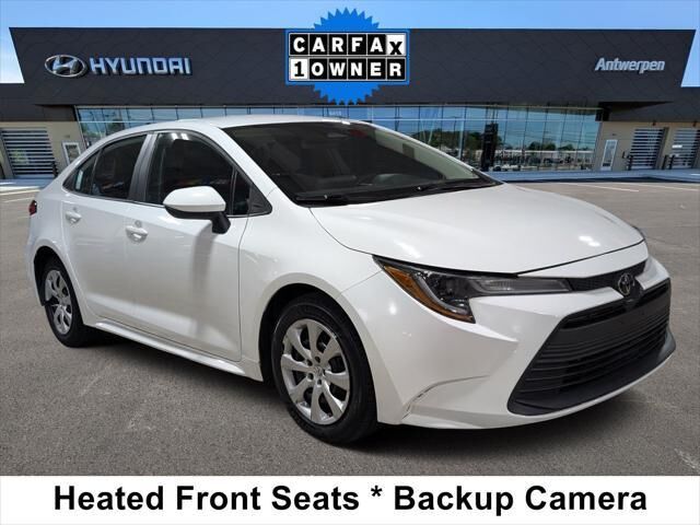 2024 Toyota Corolla LE — photo 1 of 13