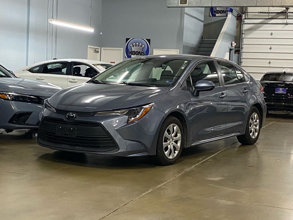 2025 Toyota Corolla LE — photo 1 of 1
