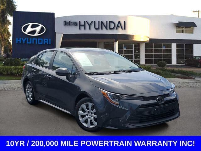 2024 Toyota Corolla LE — photo 1 of 13
