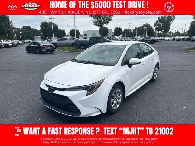 2025 Toyota Corolla LE