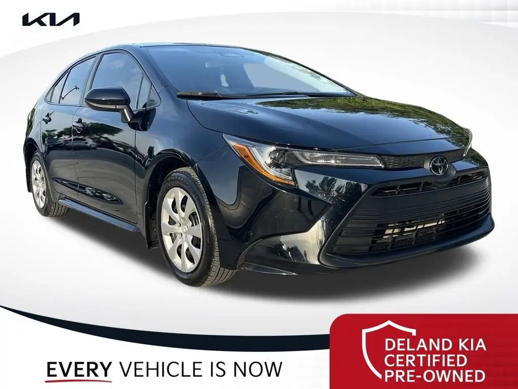 2025 Toyota Corolla LE