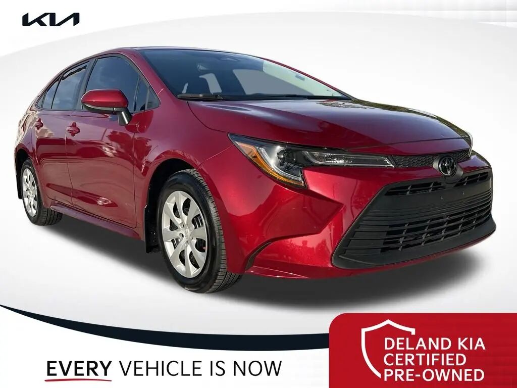 2026 Toyota Corolla LE — photo 1 of 13