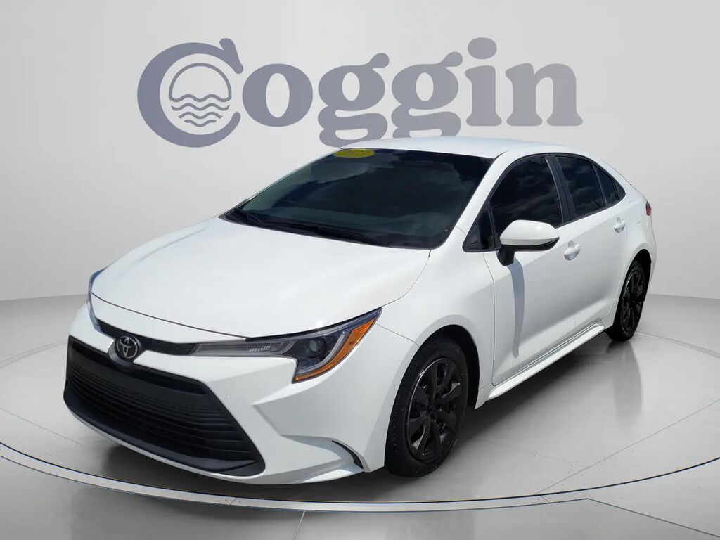 2023 Toyota Corolla LE — photo 1 of 13