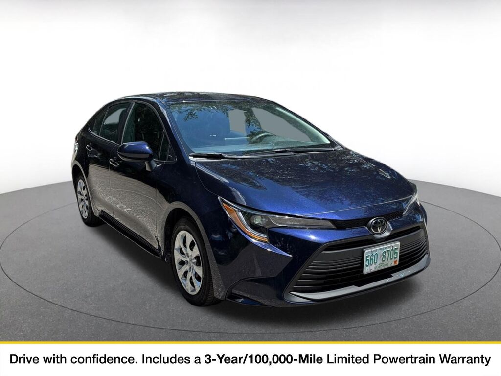 2025 Toyota Corolla LE — photo 1 of 11