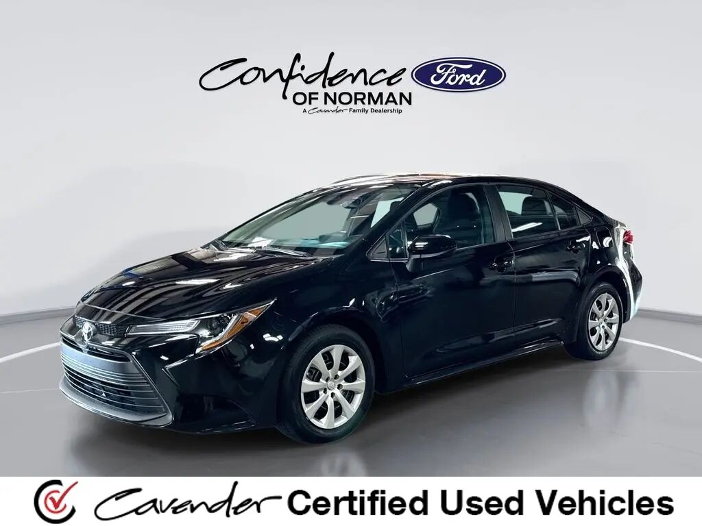 2026 Toyota Corolla LE — photo 1 of 13