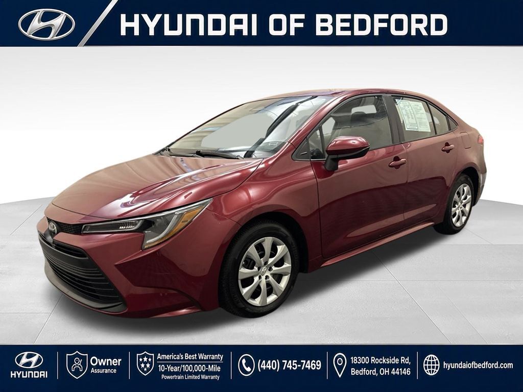 2025 Toyota Corolla LE — photo 1 of 11