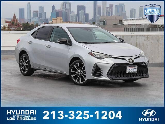 2017 Toyota Corolla SE — photo 1 of 5