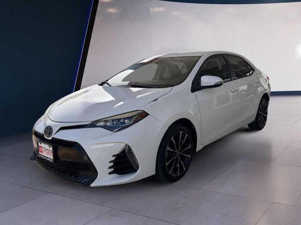 2017 Toyota Corolla SE — photo 1 of 13