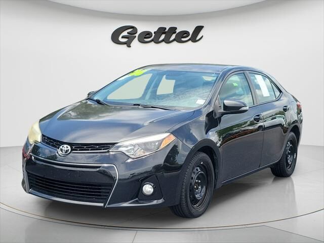 2016 Toyota Corolla S — photo 1 of 13
