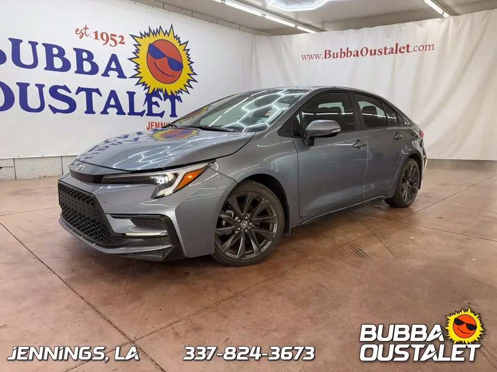2026 Toyota Corolla SE — photo 1 of 13