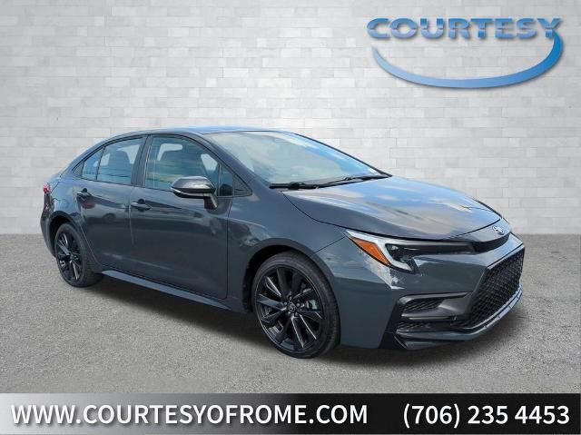 2023 Toyota Corolla SE — photo 1 of 13