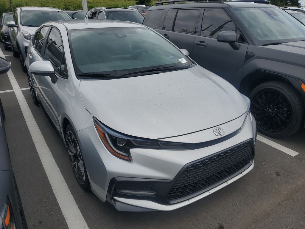 2020 Toyota Corolla SE — photo 1 of 1