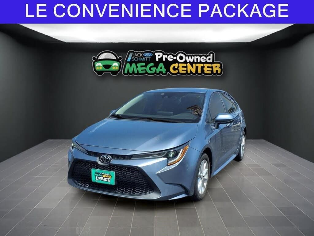 2020 Toyota Corolla LE — photo 1 of 1