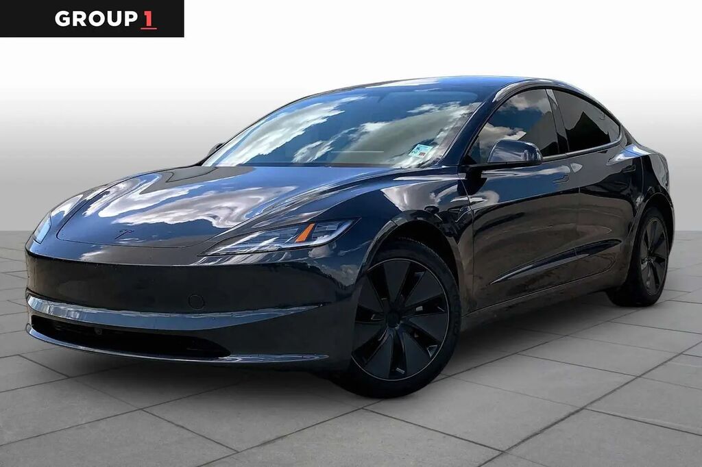 2026 Tesla Model 3 Premium — photo 1 of 13