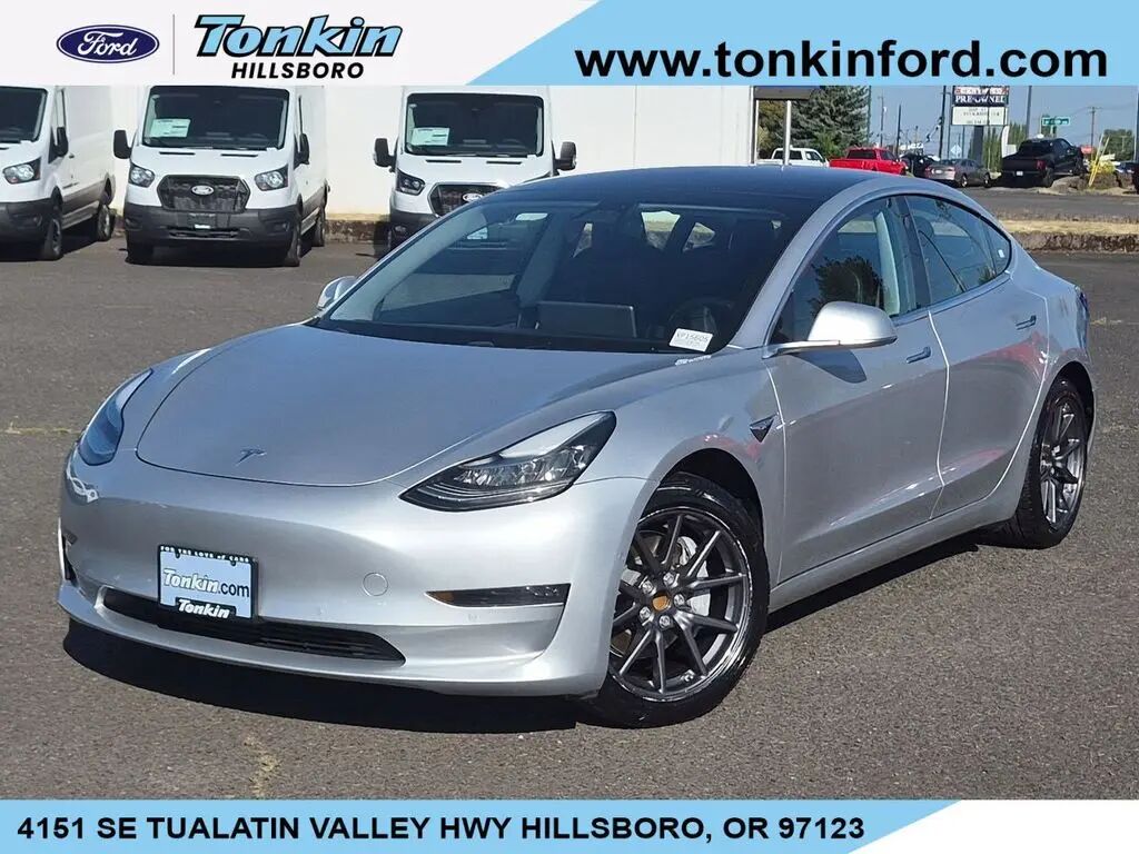 2018 Tesla Model 3 Long Range — photo 1 of 13