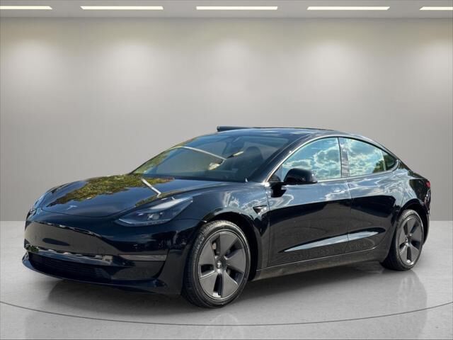 2021 Tesla Model 3 Standard Range Plus — photo 1 of 13