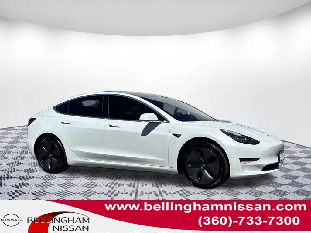2018 Tesla Model 3 Mid Range — photo 1 of 1