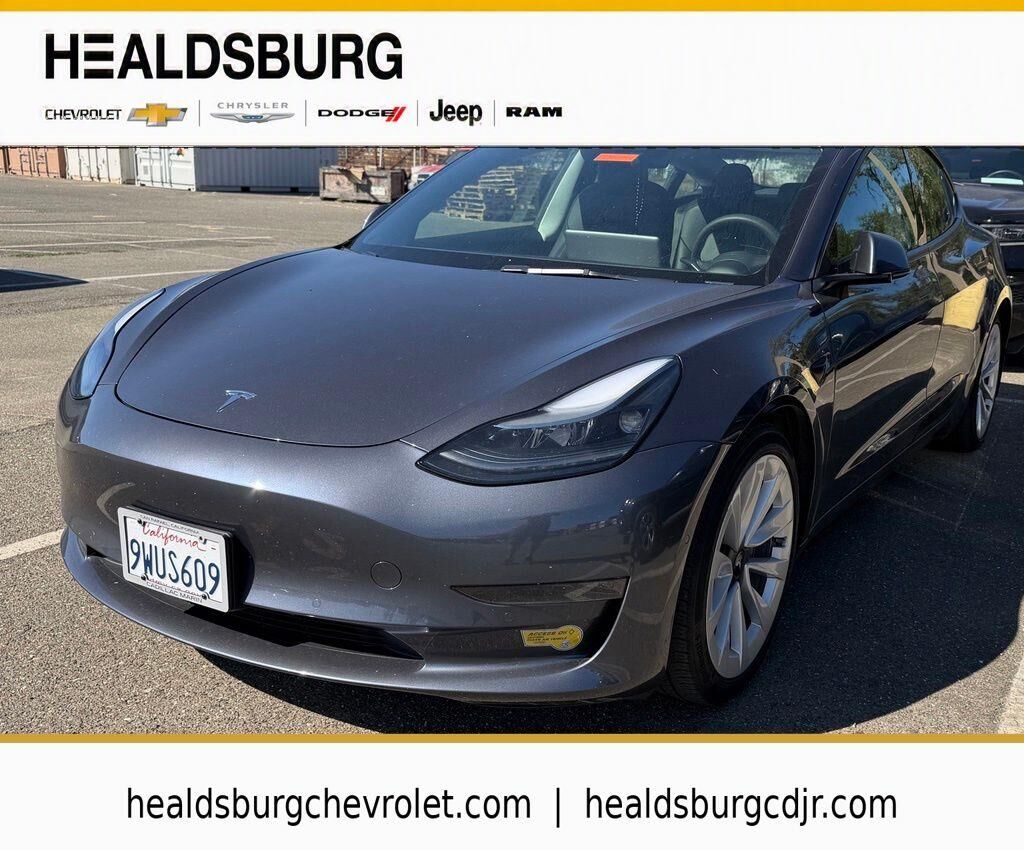 2021 Tesla Model 3 Standard Range Plus — photo 1 of 8