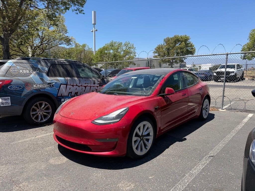 2021 Tesla Model 3 Standard Range Plus — photo 1 of 1