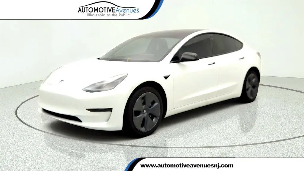 2021 Tesla Model 3 Standard Range Plus