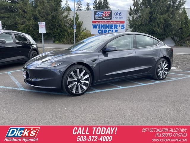 2025 Tesla Model 3 Long Range — photo 1 of 13