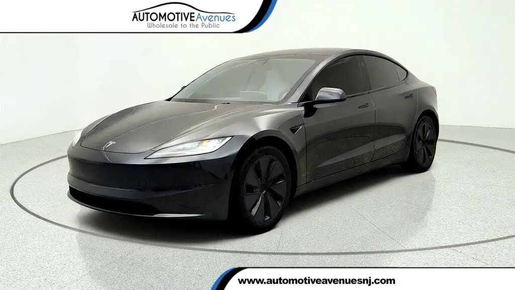 2025 Tesla Model 3 Long Range