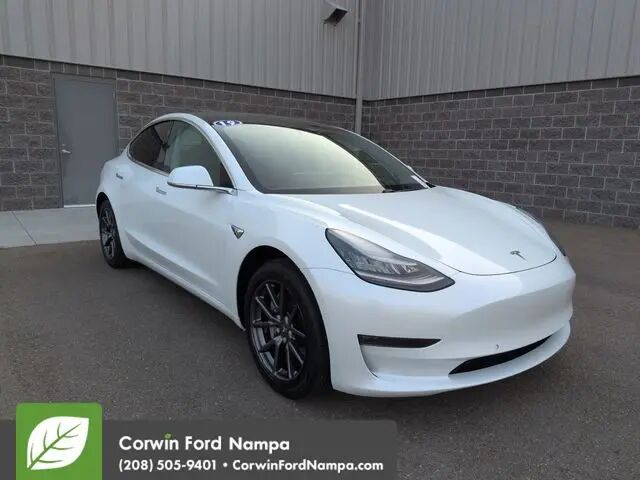 2019 Tesla Model 3 Standard Range Plus