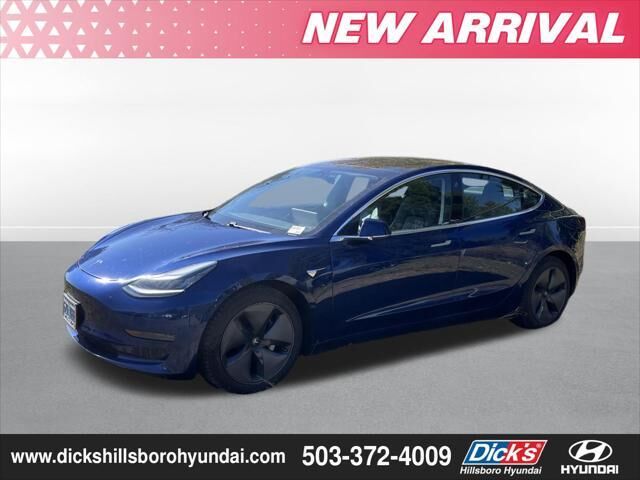 2020 Tesla Model 3 Long Range — photo 1 of 6