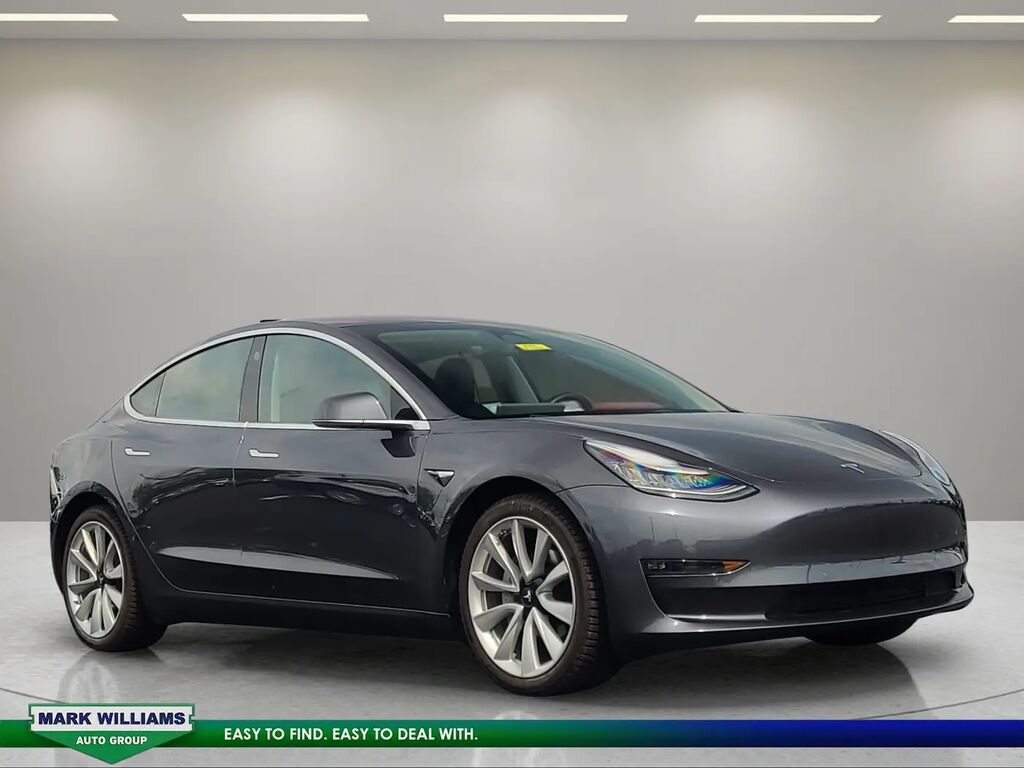 2018 Tesla Model 3 Long Range — photo 1 of 12